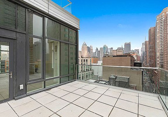 2nd image of 572 11th Ave APT 10B