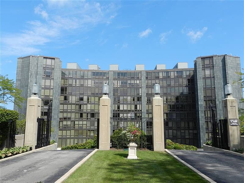 1st image of 1420 Sheridan Rd APT 6F