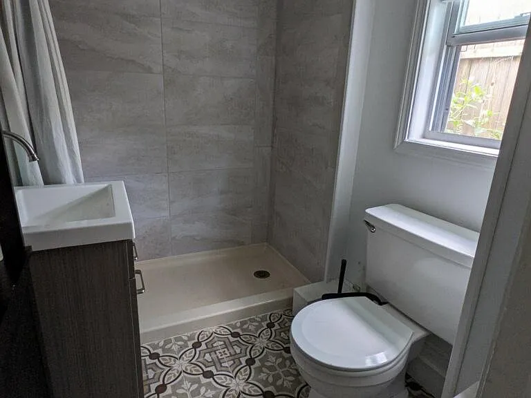 1828 Roszel St #2 — Photo 3