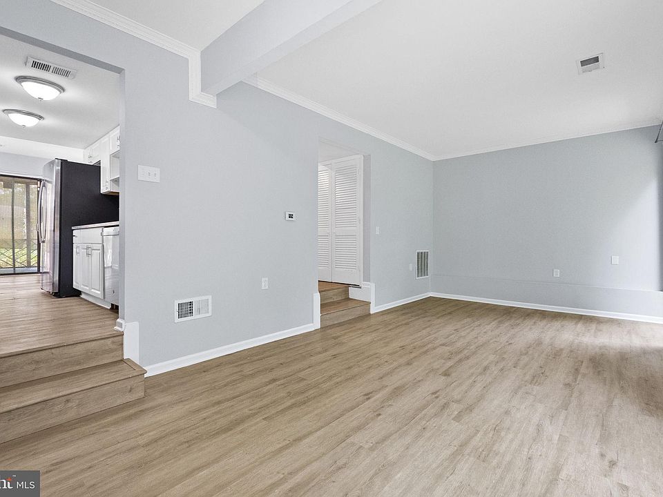 1st image of 2573 Paxton St