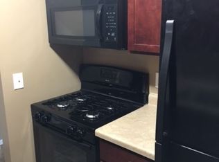 133 Crosstown Blvd APT 204, Chaska, MN 55318