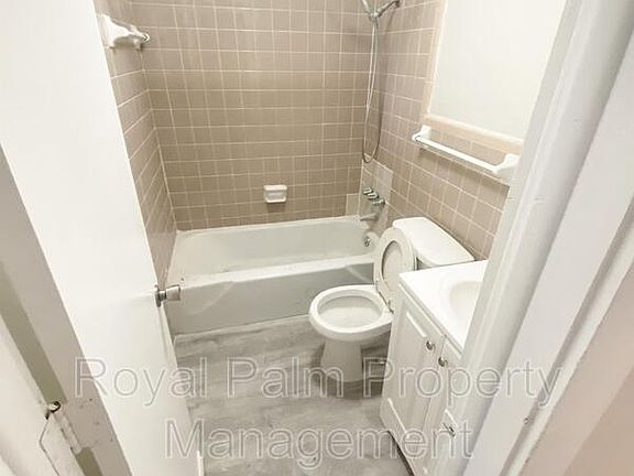 5th image of 2649 Lafayette St