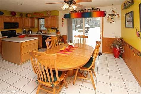 4th image of 274 Easthill Dr