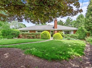 9462 Viewcrest Dr, Allison Park, PA 15101