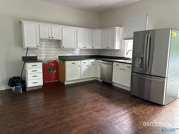 4th image of 1009 N Atlanta Ave