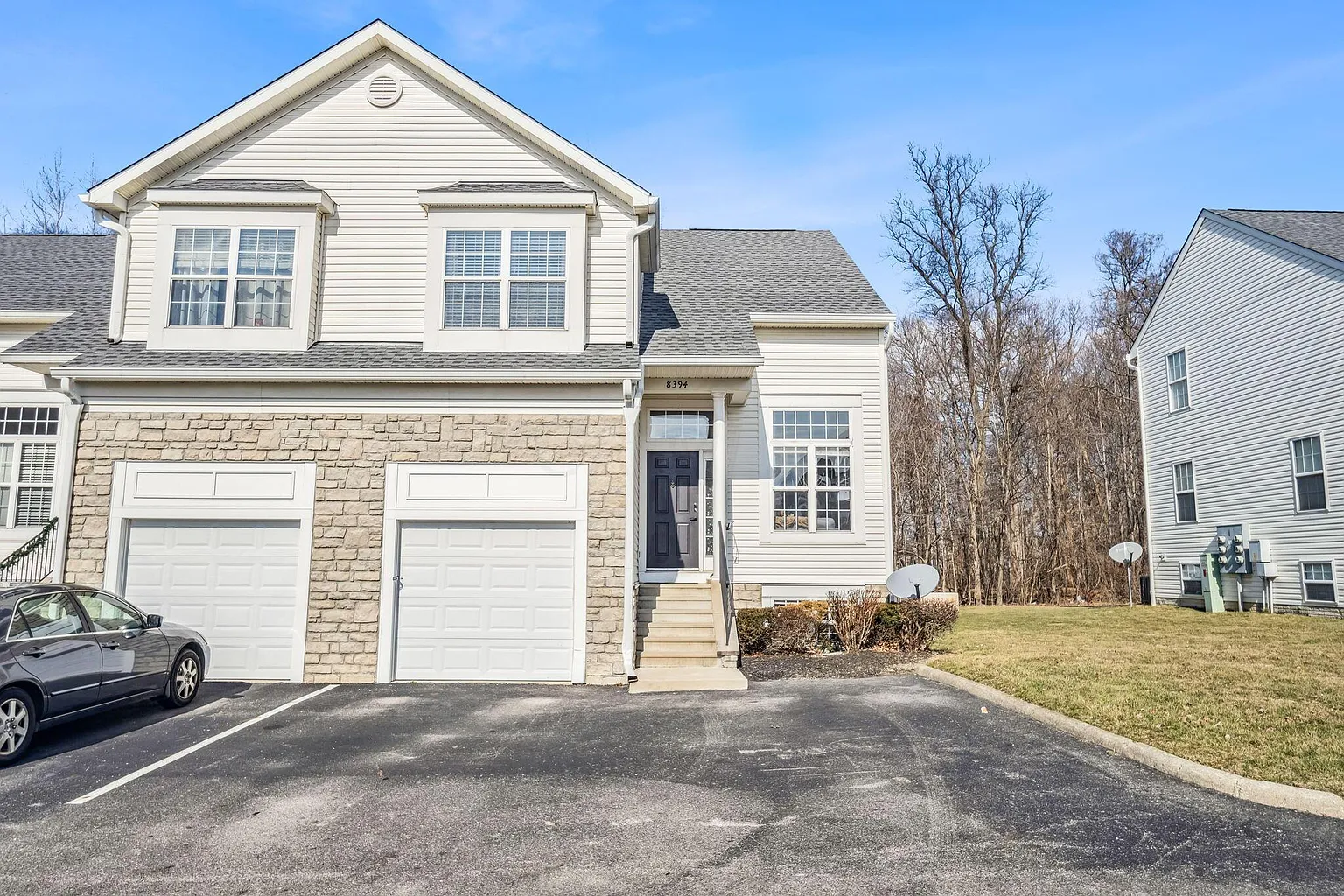 8394 Hickory Overlook photo 1