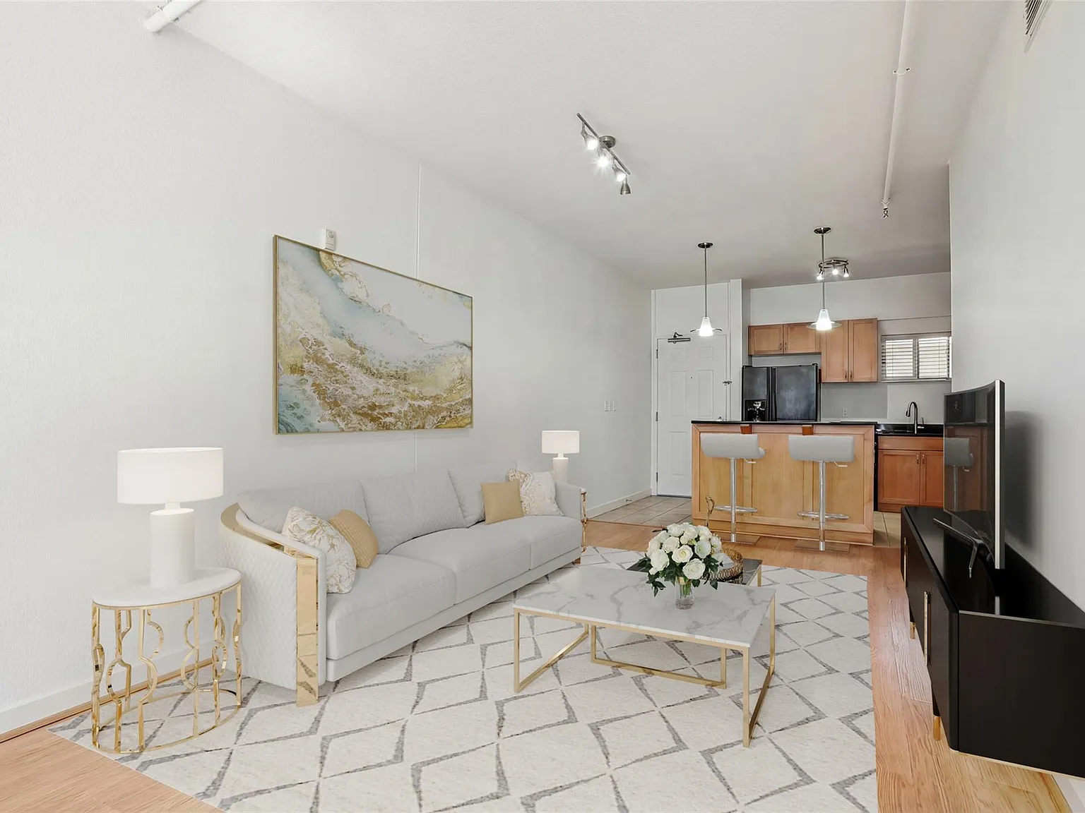 2 bed, 2.0 bath, 1057 sqft, $2,000 — Photo 3