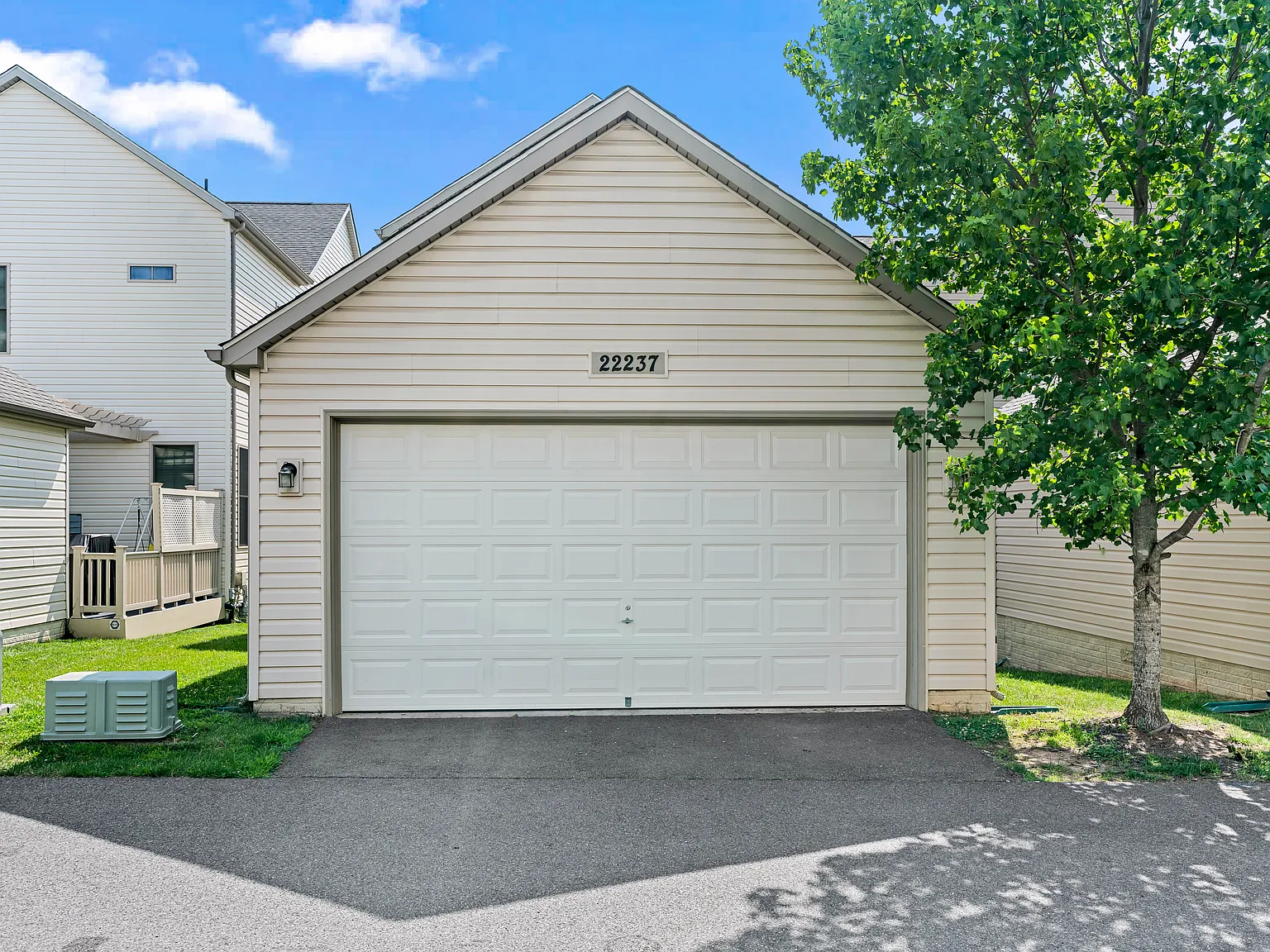 3 bed, 3400 sqft, $4,000 — Photo 4