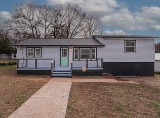 608 Littlejohn St, Gaffney, SC 29341