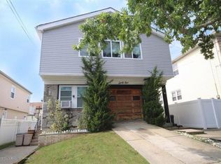 61 Escanaba Ave, Staten Island, NY 10308
