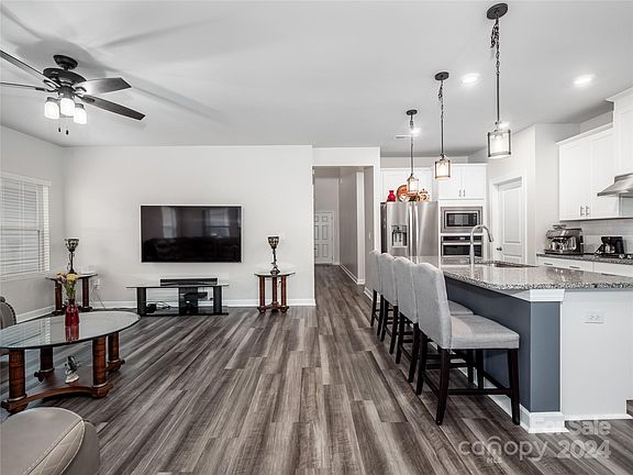 5th image of 9359 Dunwich Dr