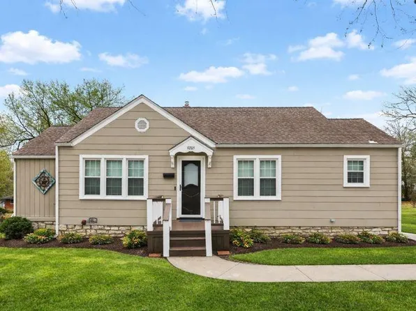 9205 E 68th Ter, Raytown, MO 64133