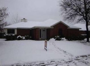 3914 Knights Bridge Dr, Rowlett, TX 75088