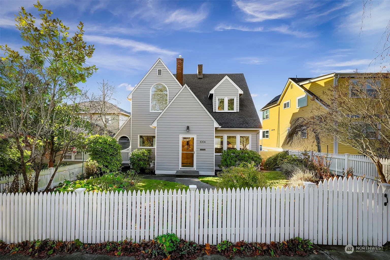 1004 16th Street photo 1