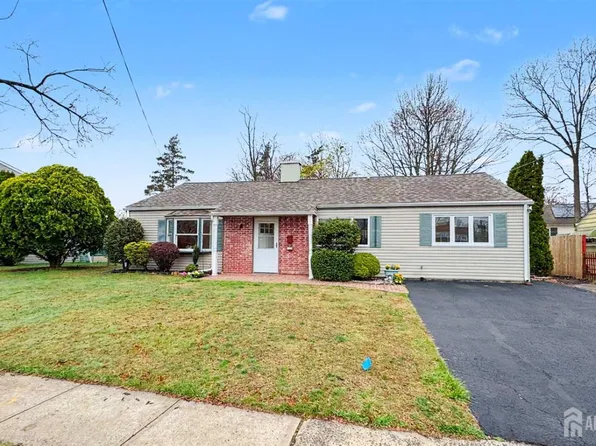 148 Winthrop Rd, Edison, NJ 08817