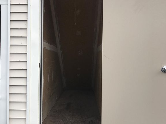 Storage unit for tenant use