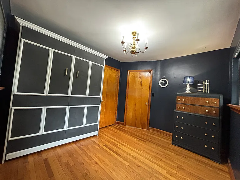 1942 Trevilian Way — Photo 12