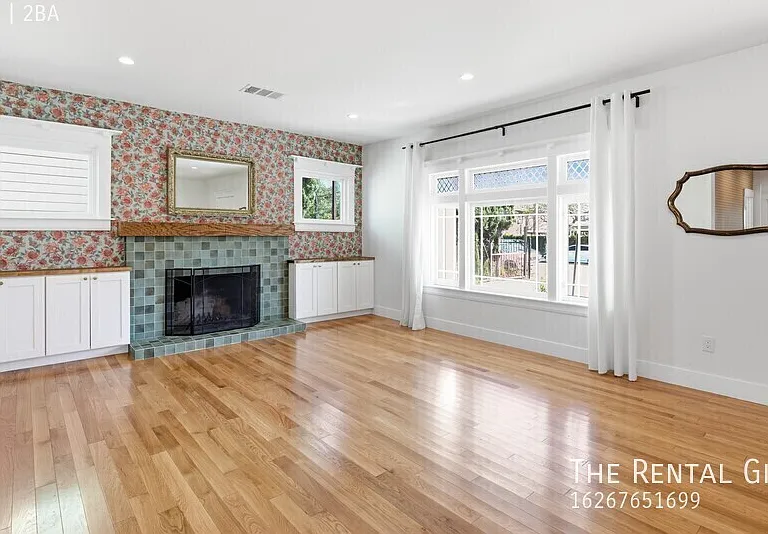 137 E Avenue 43 — Photo 1