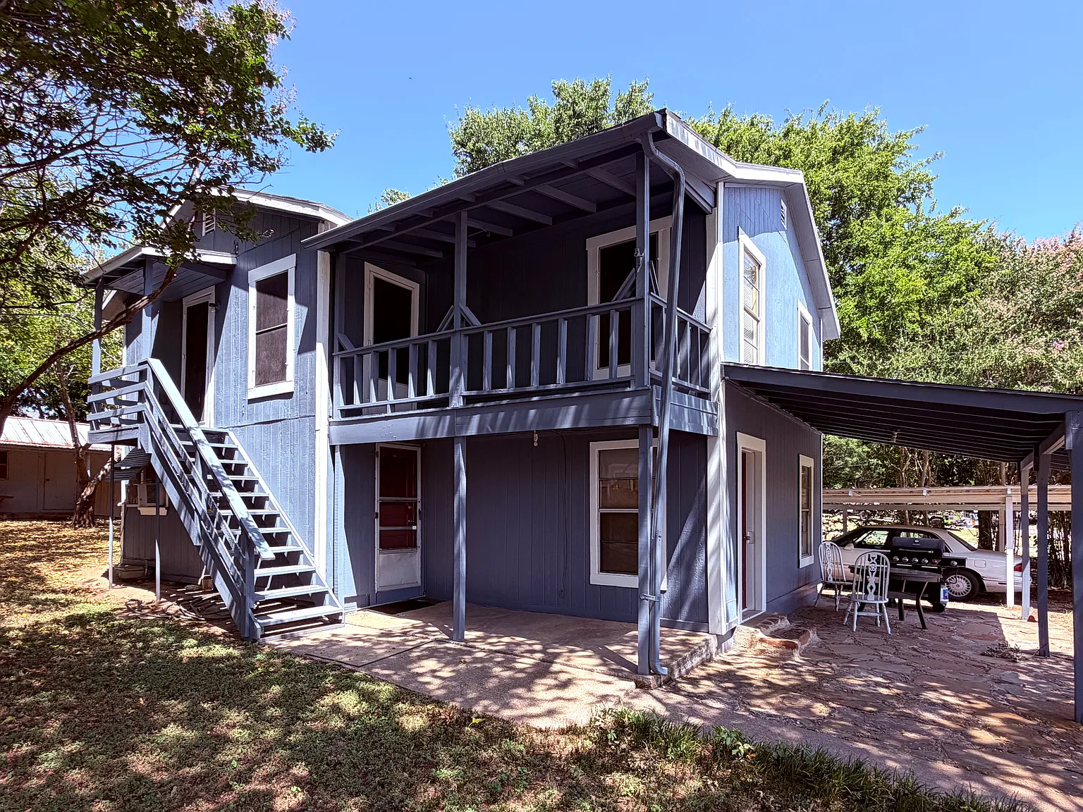 623 E Bridge St — Photo 3