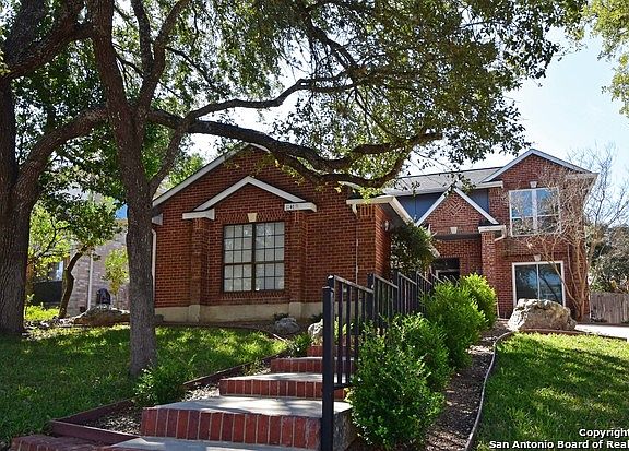 2nd image of 1147 Hedgestone Dr