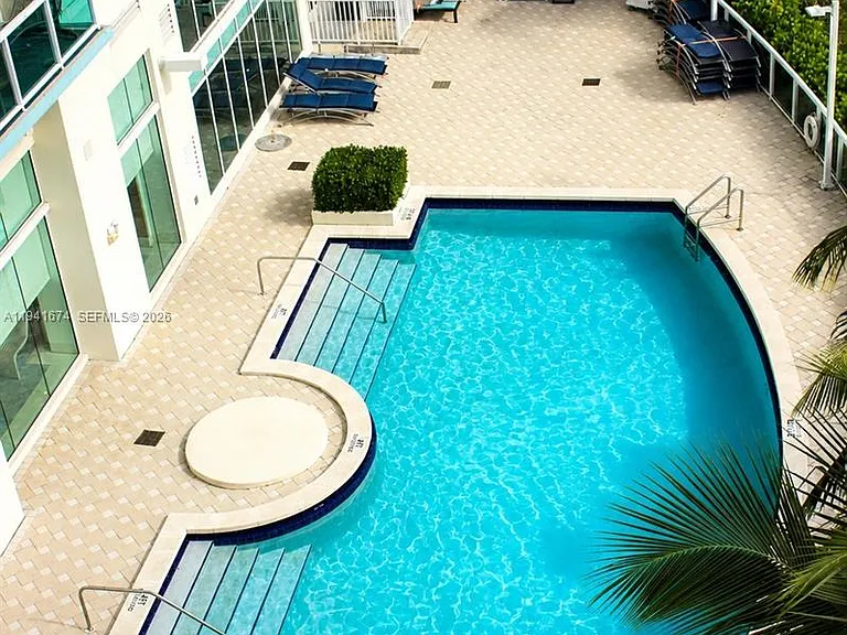 650 West Ave #810 — Photo 36