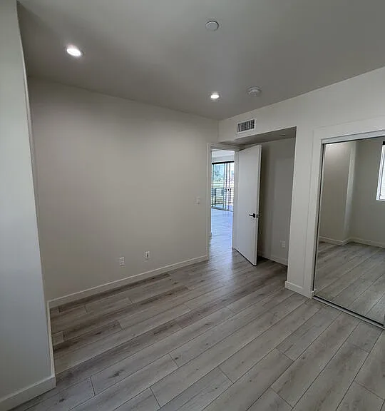 124 S Croft Ave #303 — Photo 21
