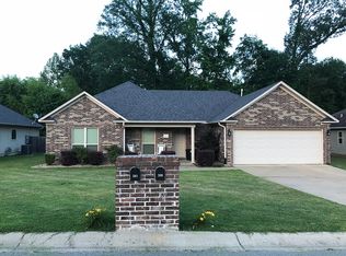 306 Montgomery Dr, Benton, AR 72015