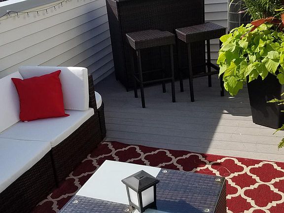 Beautiful, chic rooftop deck with Lake Erie and downtown CLE