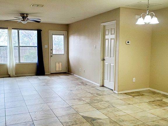 2nd image of 7424 Lazy Spur Blvd