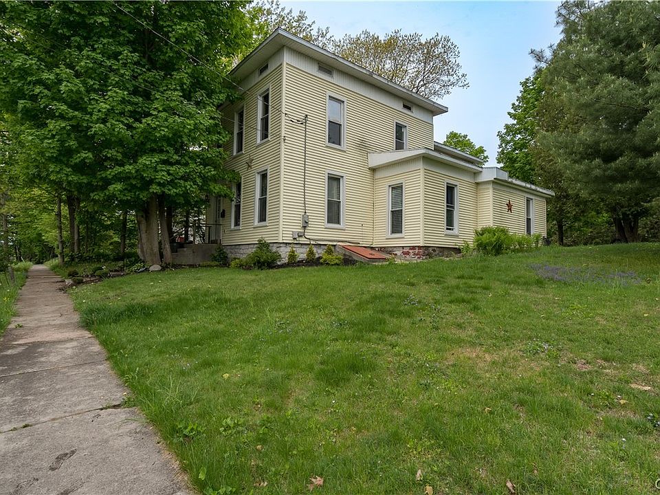 1st image of 861 West St