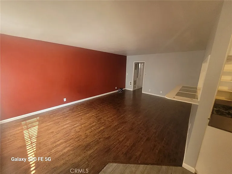 5621 Edgemar Ave — Photo 8