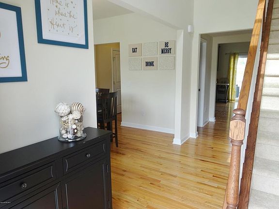 4th image of 1711 Hollow Oak Ct