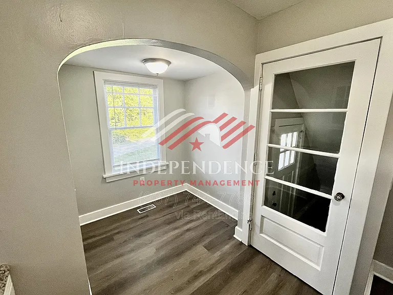 25 Orchard Ave — Photo 8