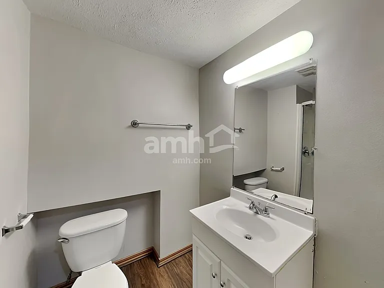 1268 Eds Pl — Photo 14