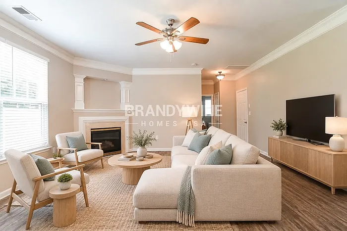 4 bed, 2.5 bath, 2196 sqft, $2,525 — Photo 4