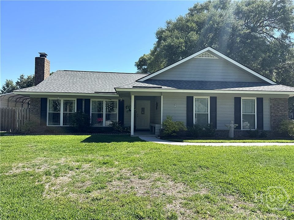 2nd image of 240 Live Oak Drive