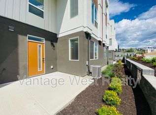 610 Academy Way #354, Kelowna, BC V1V0E8