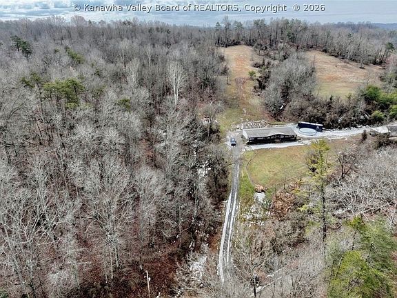 4th image of 6021 Wood School Rd