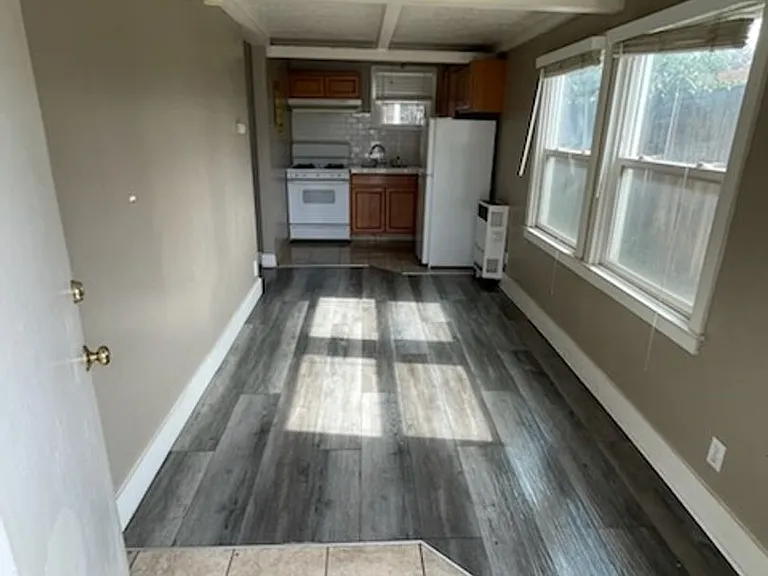 1324 N Farris Ave — Photo 8