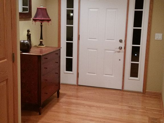2nd image of 9404 Saratoga Ct
