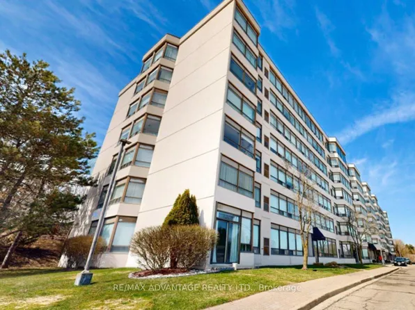 521 Riverside Dr #106, London, ON N6H 5E2