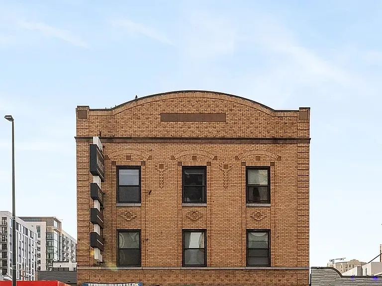 1023 N Broadway #304 — Photo 11