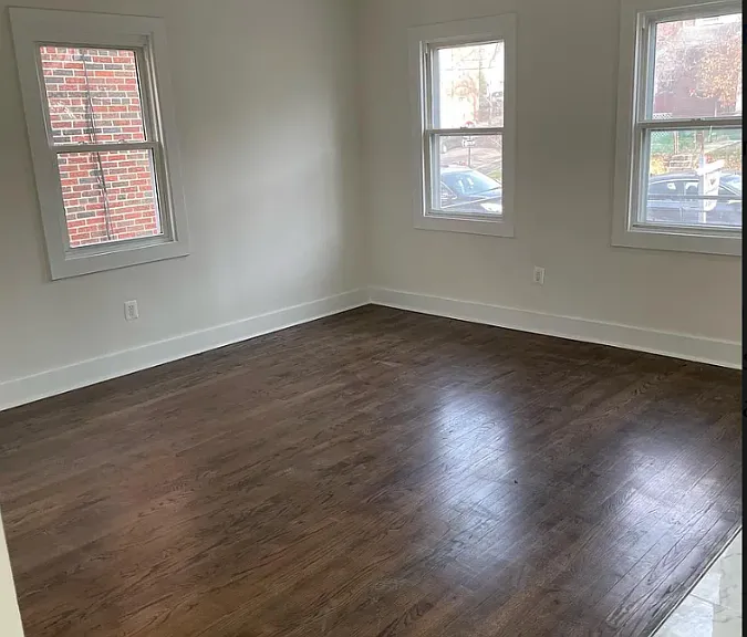 246 Division Ave NE — Photo 9