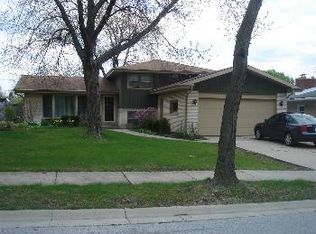 18815 Juhlin Dr, Homewood, IL 60430