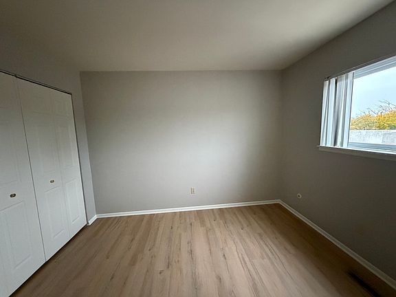 5th image of 56 1/2 Main St APT 3