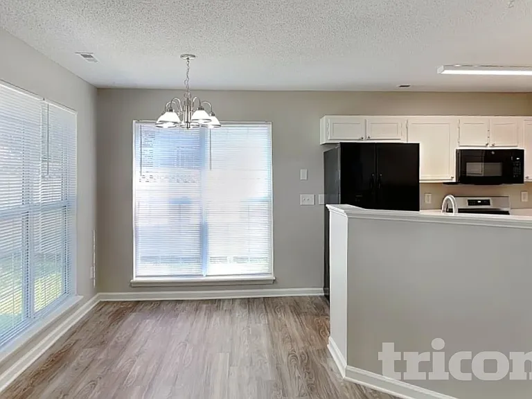 3651 Stonefield St — Photo 5