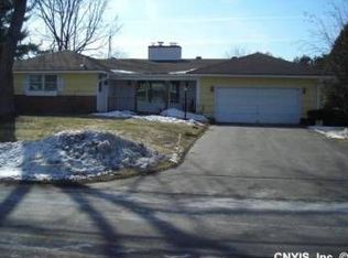 6034 Marigold Ln, Cicero, NY 13039