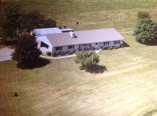 751 Sunset Dr, Hanover, PA 17331