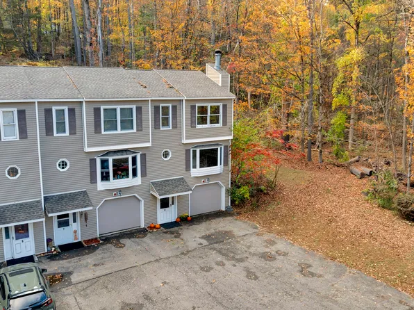 8 Pine Tree Ln Unit 8, Hubbardston, MA 01452