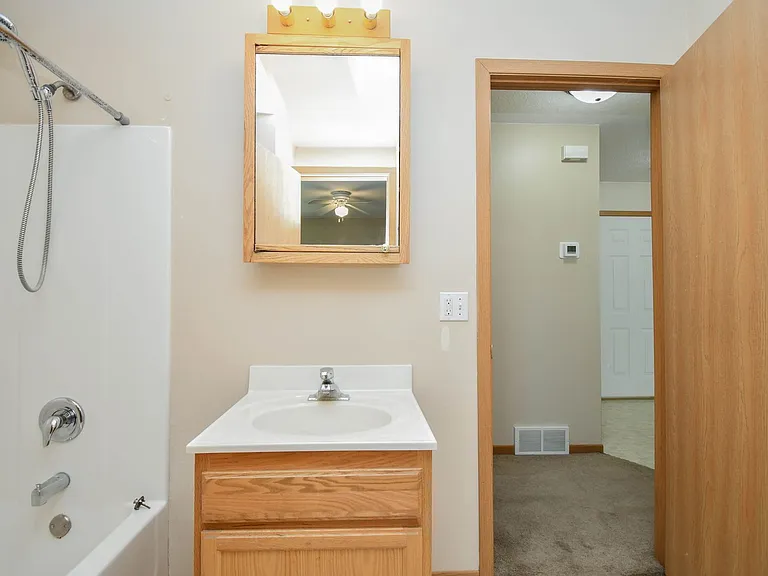 1420 E Redwood Blvd — Photo 21